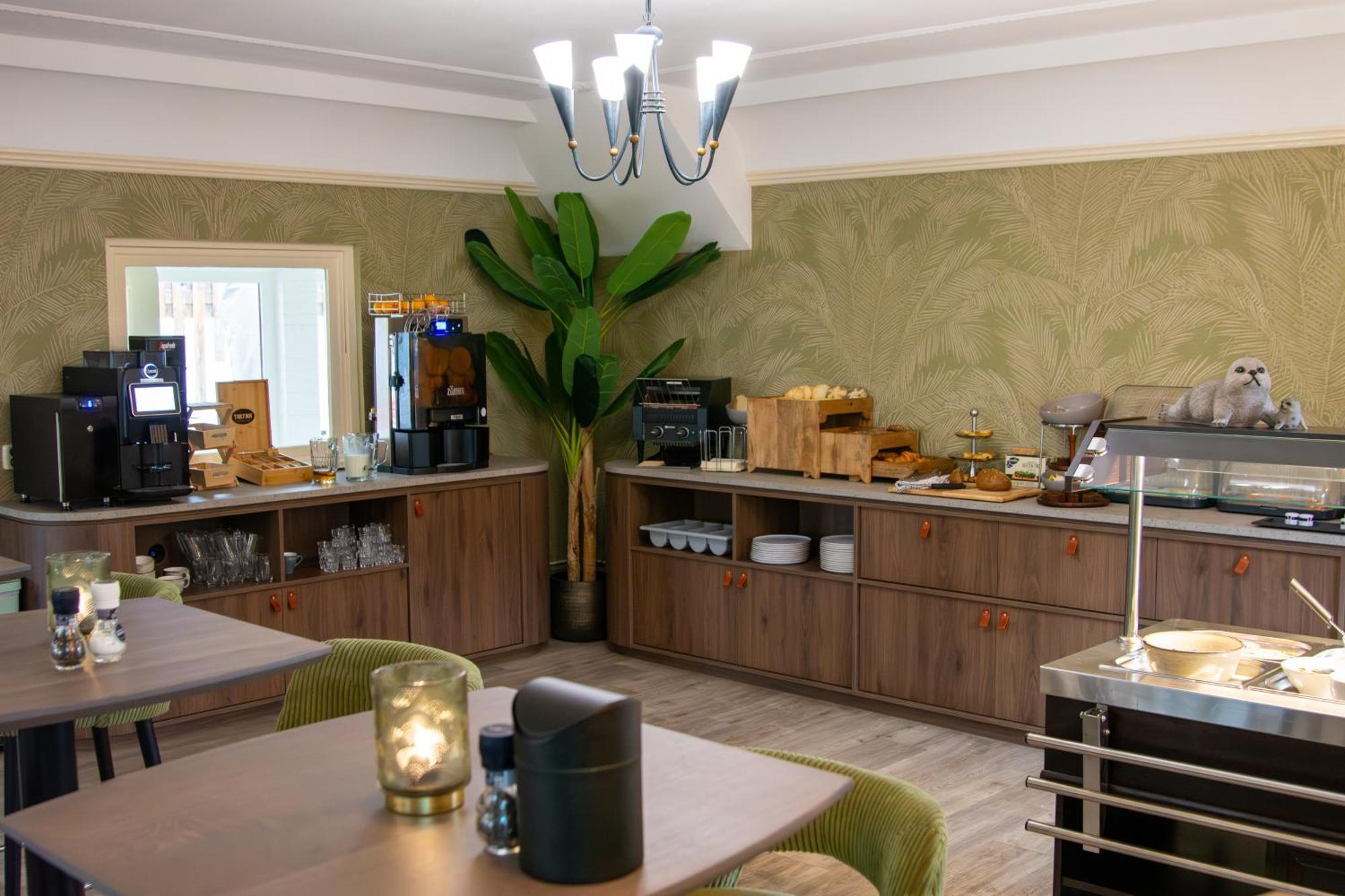 Strandhotel De Logerij Renesse Extérieur photo