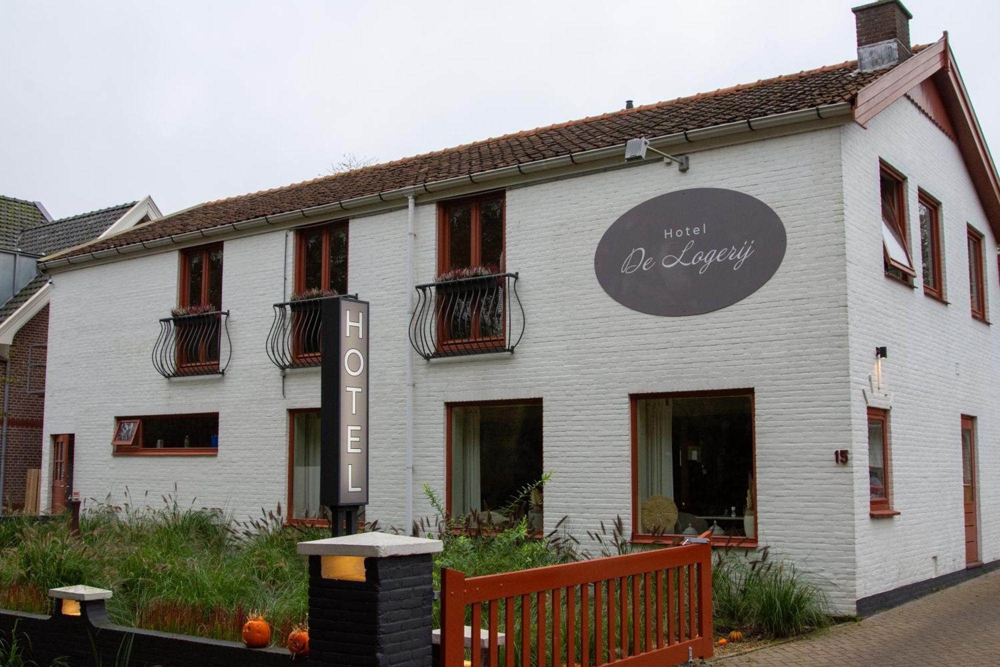 Strandhotel De Logerij Renesse Extérieur photo